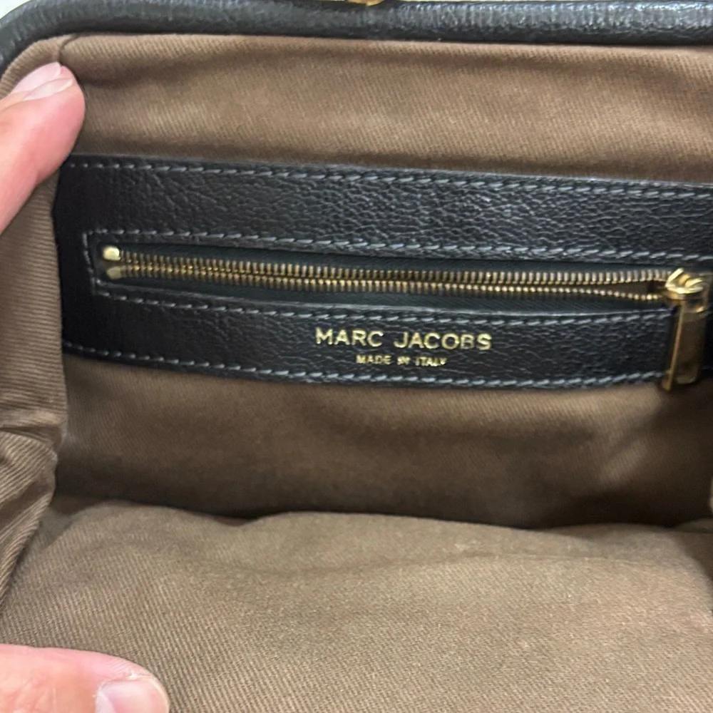 Marc Jacobs Black Quilted Bag with Gold Chain - Picture 5 of 8